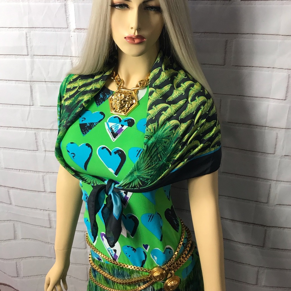 VERSACE - Picture 7 of 8